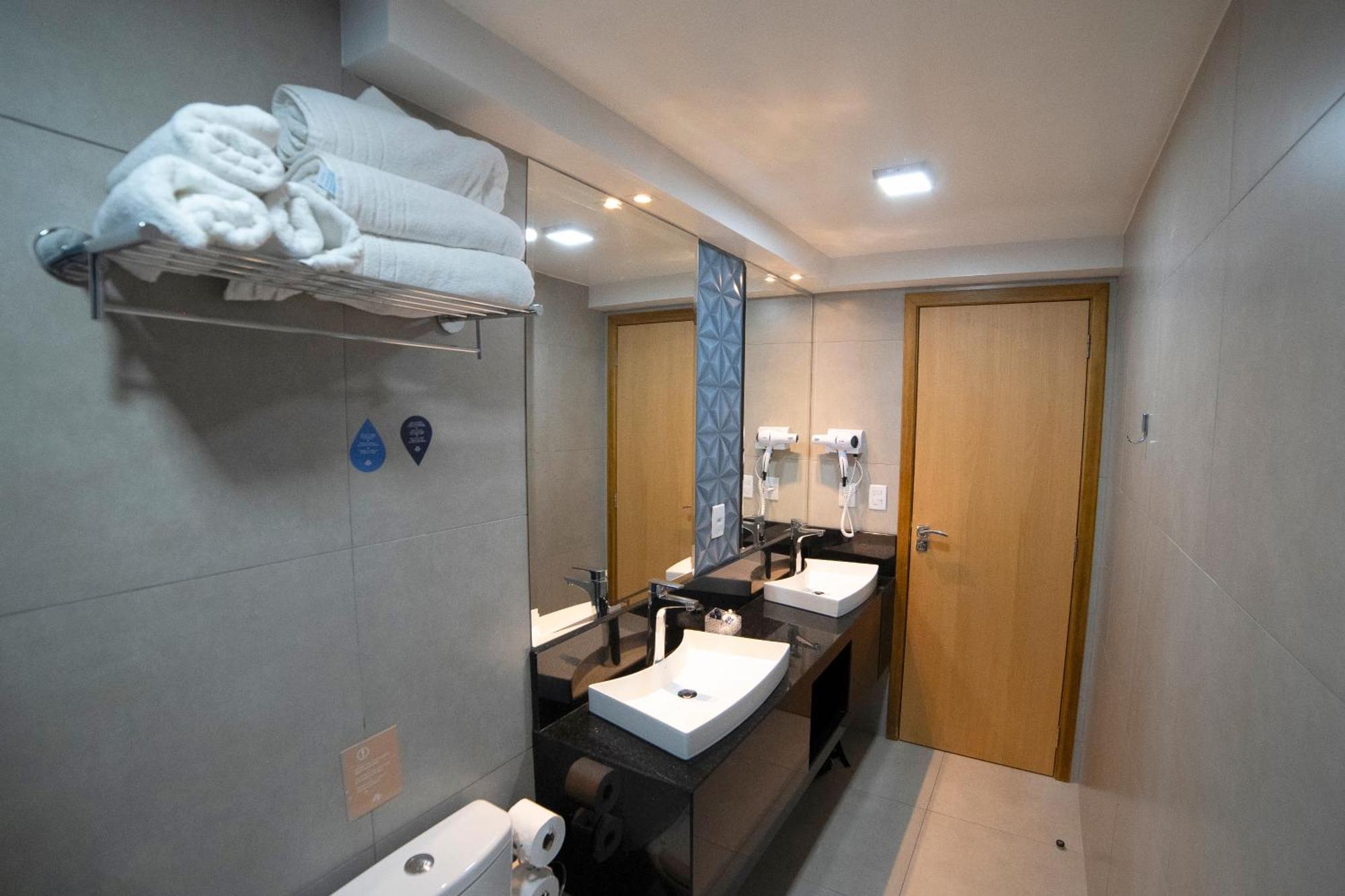 Adria Premium Hotel Guarapuava Δωμάτιο φωτογραφία